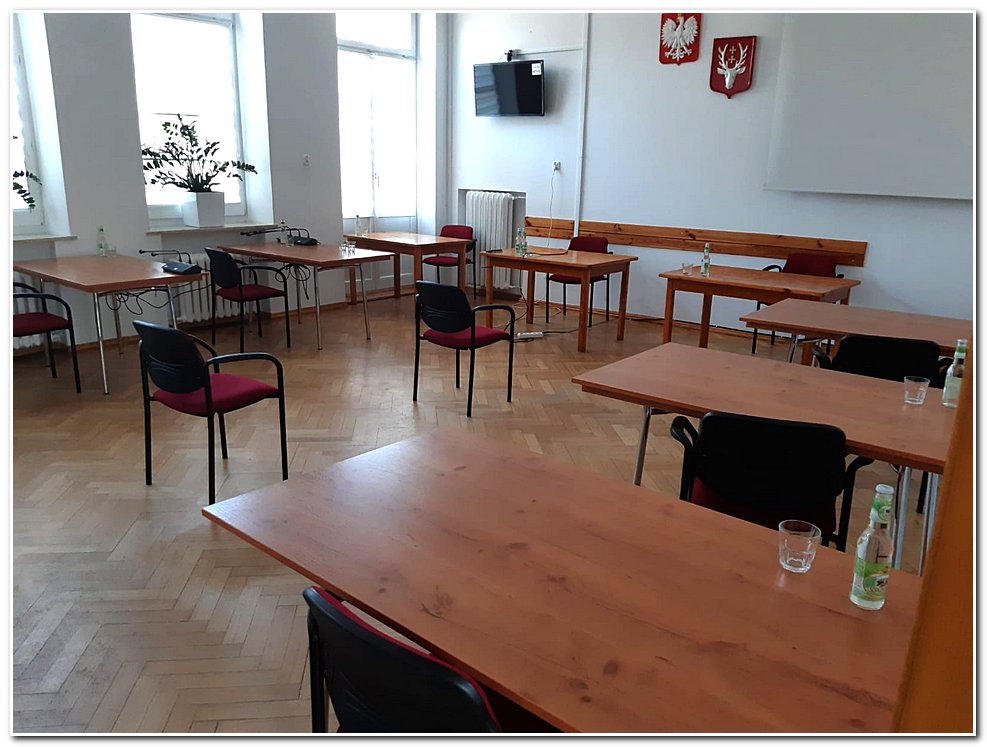 Środki ostrożności podczas XX Sesji Rady Miejskiej Środki ostrożności podczas XX Sesji Rady Miejskiej